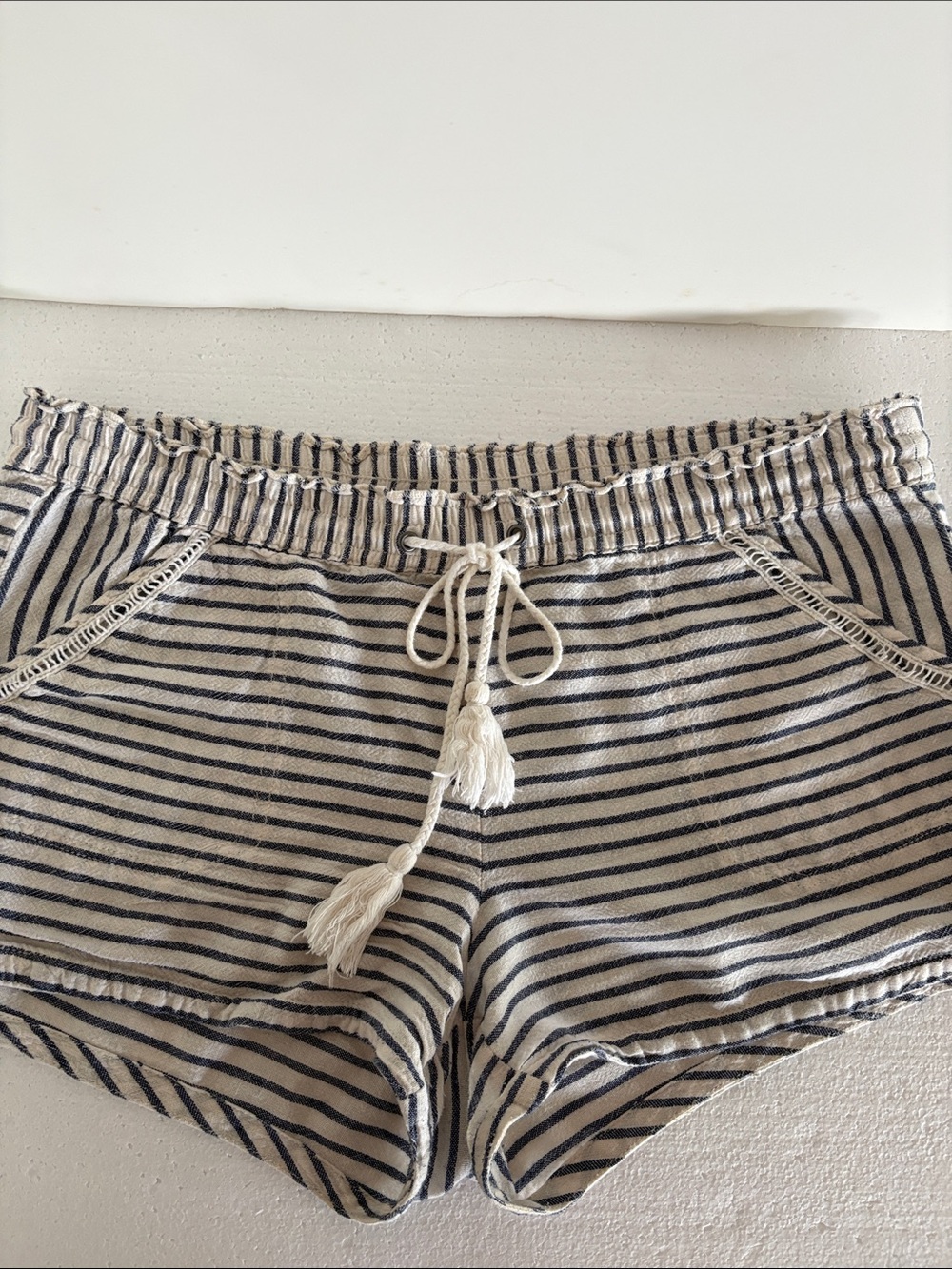 Jolt Striped Drawstring Shorts in Beige and Navy Size XL Linen Cotton Blend